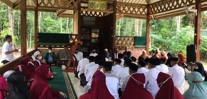Santri Ponpes Hutan Tahfiz Quran Lingga Sulit Dapatkan Surat Keterangan Lulus