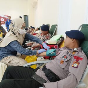 371700 Donor Darah di Gorontalo Sambut HUT Humas Polri ke-73